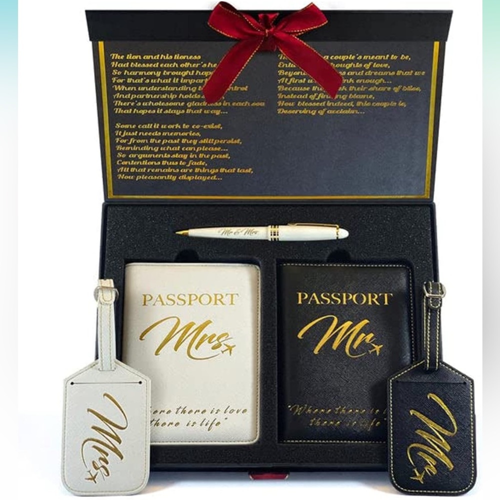 BRAND NEW Mr. & Mrs. Passport Holders & Luggage Tags